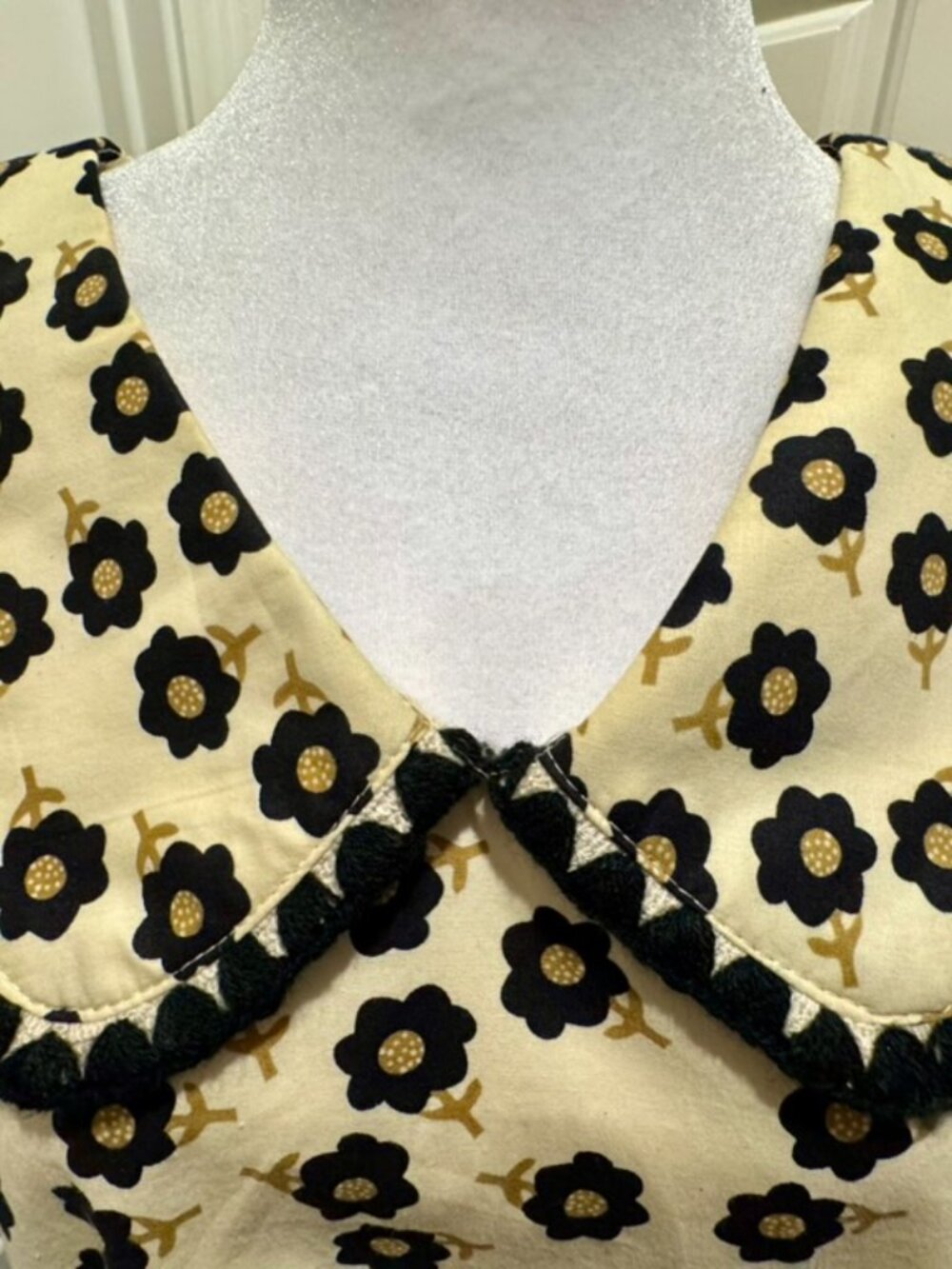 Entro Floral Peter Pan Collar Blouse Black Ivory Puff Sleeve Top Size Large - Picture 2 of 8